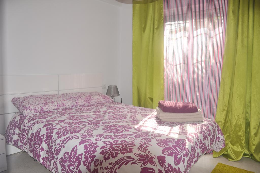 Apartment Altos De La Bahia X تورّيفيِخا الغرفة الصورة