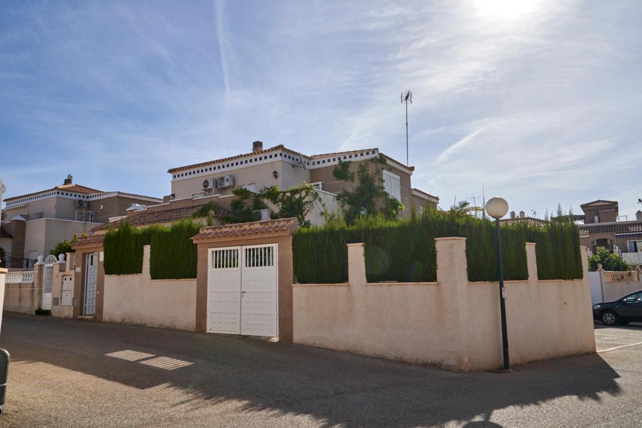 Apartment Altos De La Bahia X تورّيفيِخا المظهر الخارجي الصورة