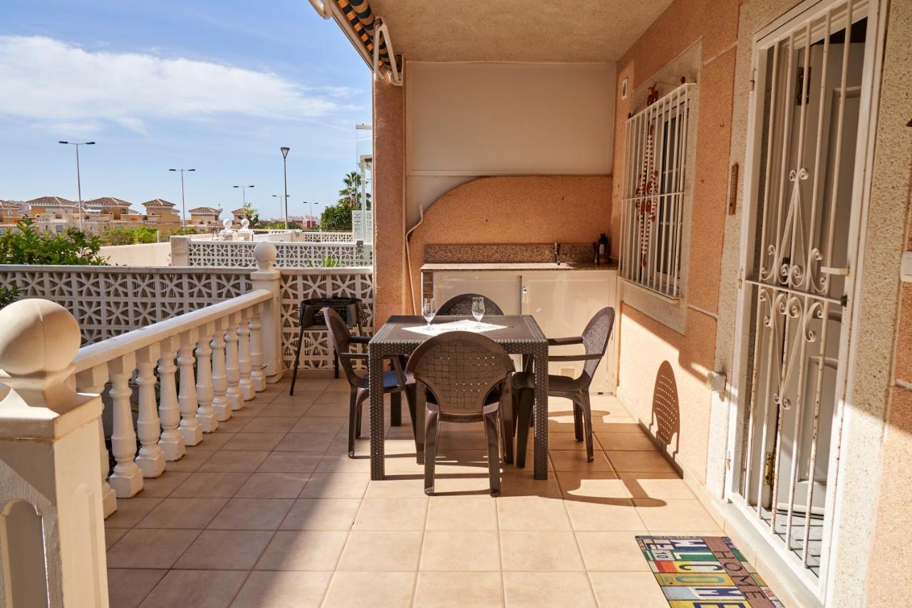 Apartment Altos De La Bahia X تورّيفيِخا المظهر الخارجي الصورة