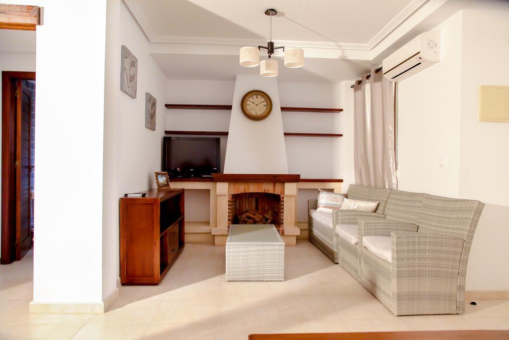 Apartment Altos De La Bahia X تورّيفيِخا الغرفة الصورة